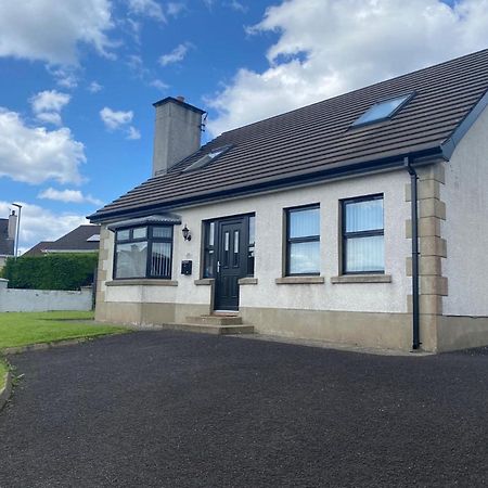 Holiday Home In Ballycastle - Fainne Na Cairde Luaran gambar