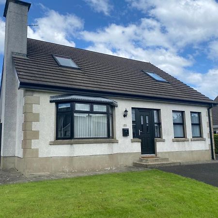 Holiday Home In Ballycastle - Fainne Na Cairde Luaran gambar