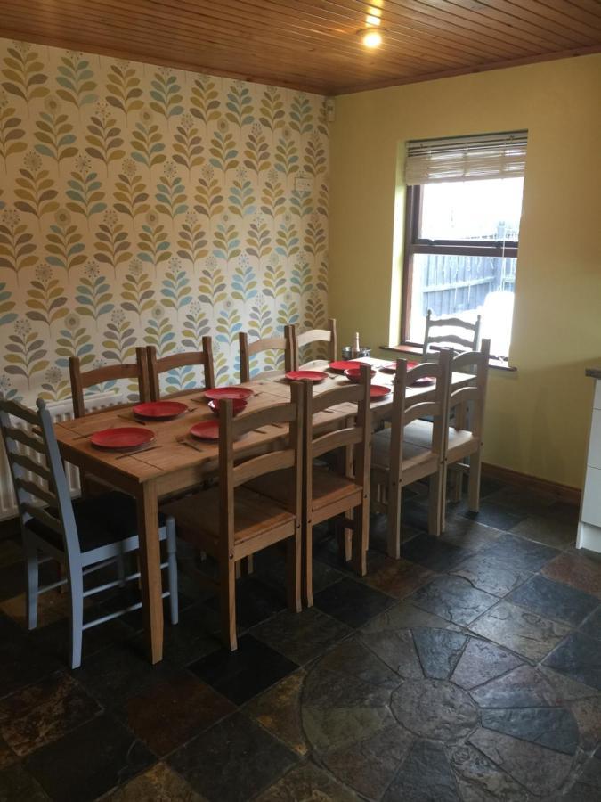 Holiday Home In Ballycastle - Fainne Na Cairde Luaran gambar