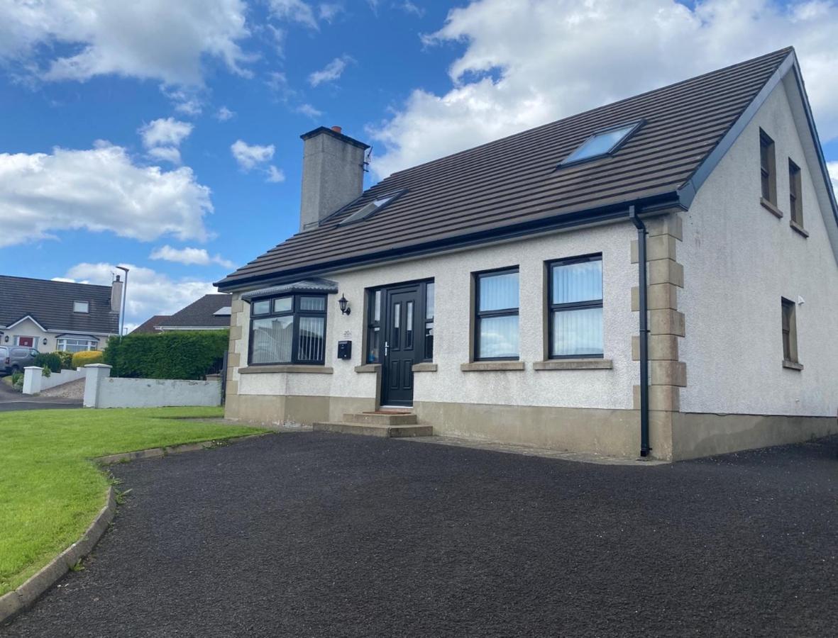 Holiday Home In Ballycastle - Fainne Na Cairde Luaran gambar